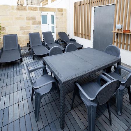 Quiet Ensuite Budget Twin Room Sliema Exterior photo