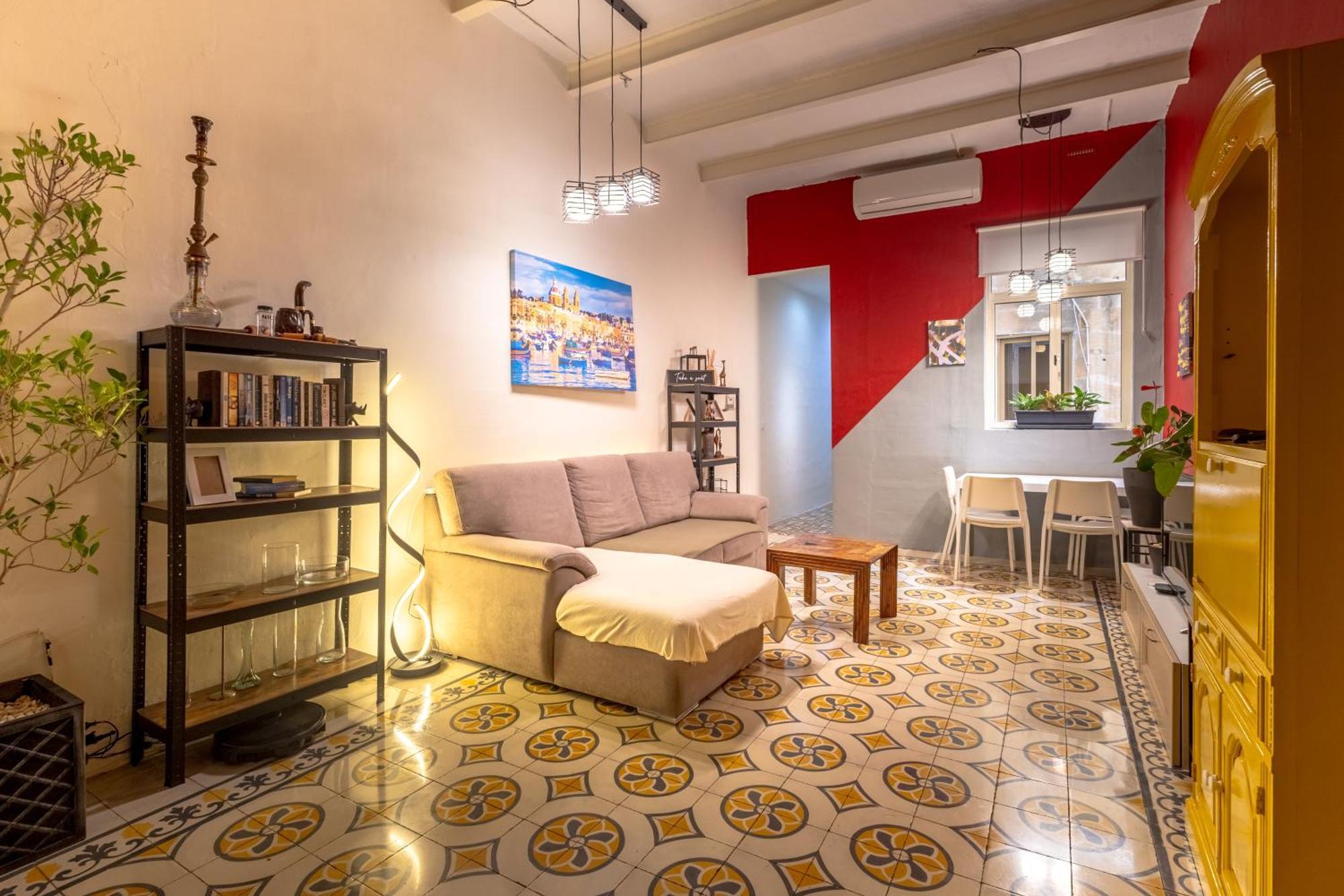 Quiet Ensuite Budget Twin Room Sliema Exterior photo